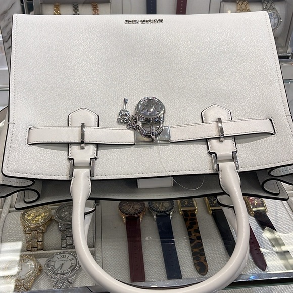 MICHAEL KORS HAMILTON MEDIUM SATCHEL
COLOR: OPTIC WHITE
NWT - Picture 13 of 16